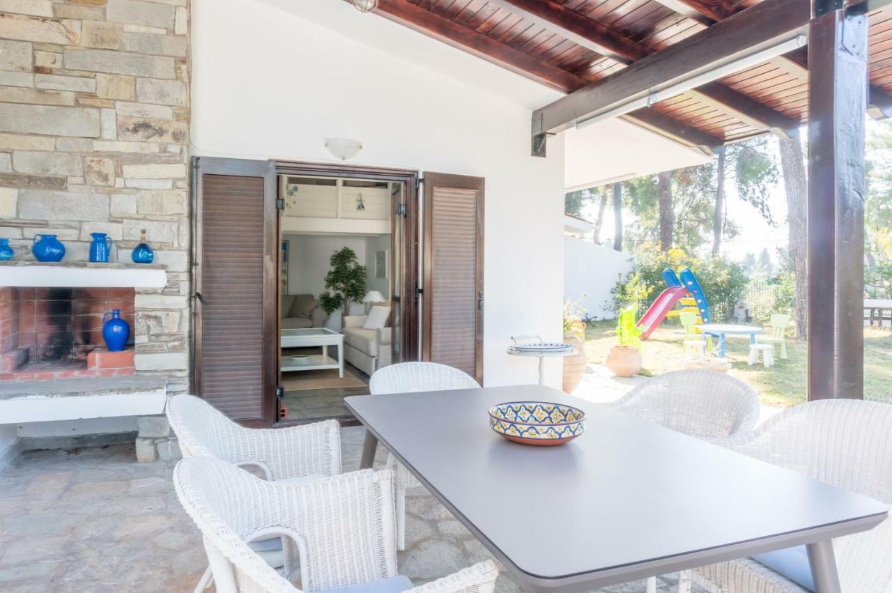 Villa Aurora In Sani With Garden And Pool Экстерьер фото