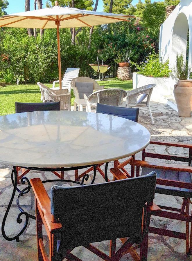 Villa Aurora In Sani With Garden And Pool Экстерьер фото